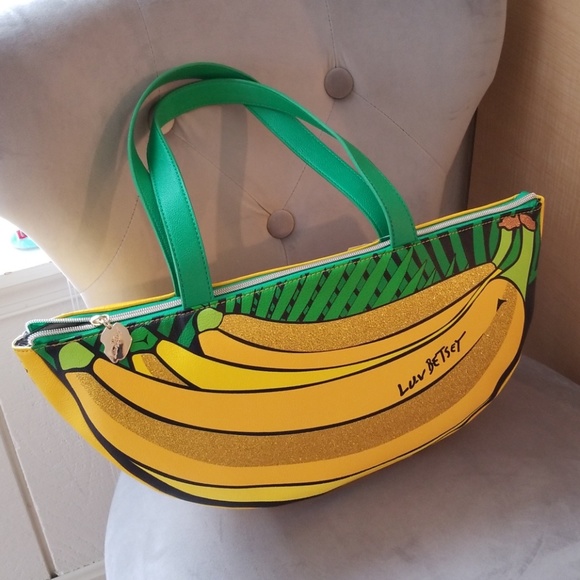 betsey johnson banana bag